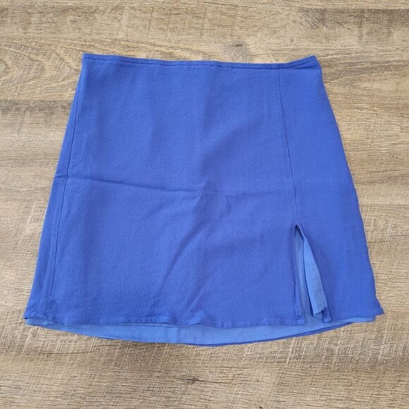 SUNDAY BEST | Aritzia Tatiana Skirt | Sz. 4 - Picture 2 of 6